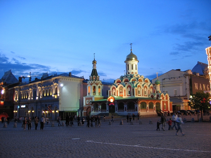 032 Kazan Cathedral, night.jpg